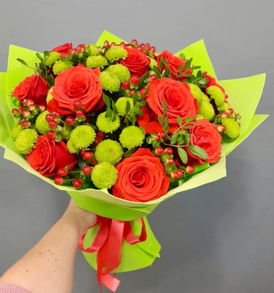 Букет цветов из: Хризантемы и Розы в Ефимовский