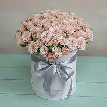 Цветочная композиция из Розы в шляпной коробке в Ефимовский