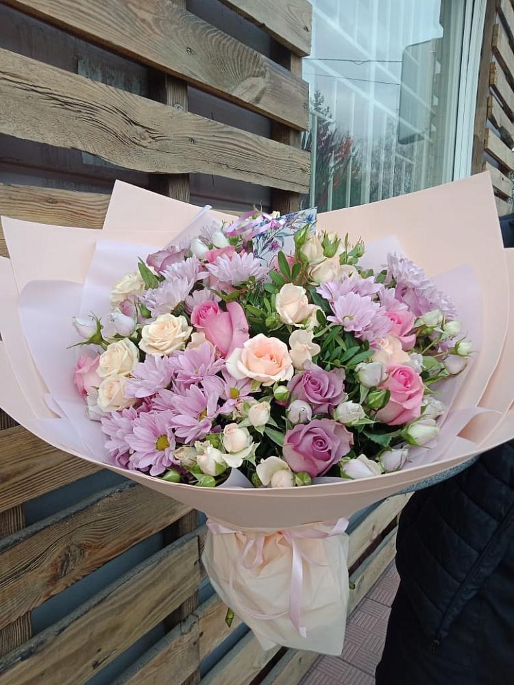 Букет цветов из: Розы и Хризантемы в Ефимовский