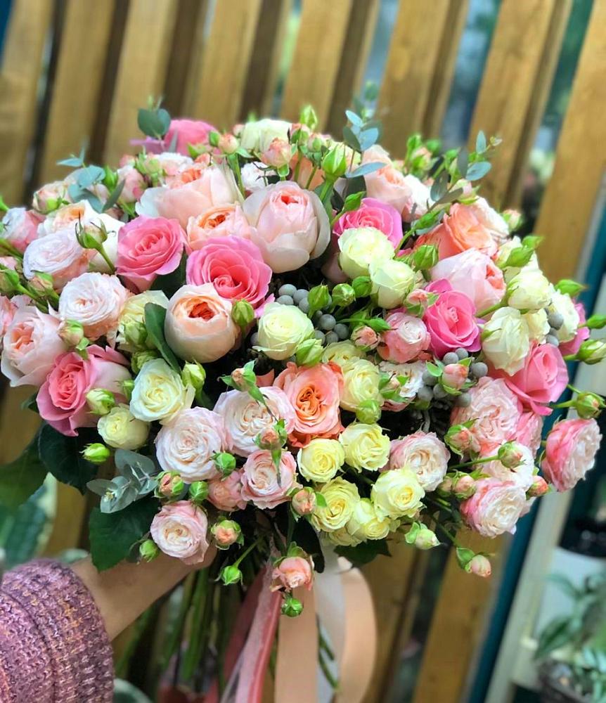 Букет цветов из: Розы в Ефимовский