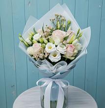 Букет цветов из:  Розы и Лизиантусы в Ефимовский